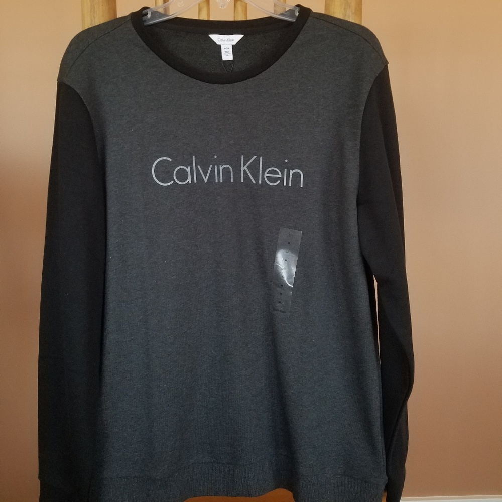 Calvin Klein Sweater Crewneck   Size-Med